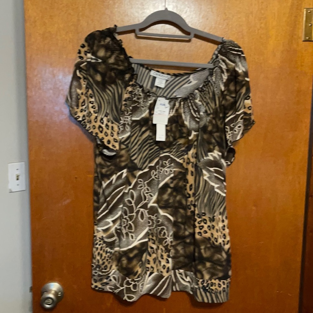 Animal print NWT plus size top